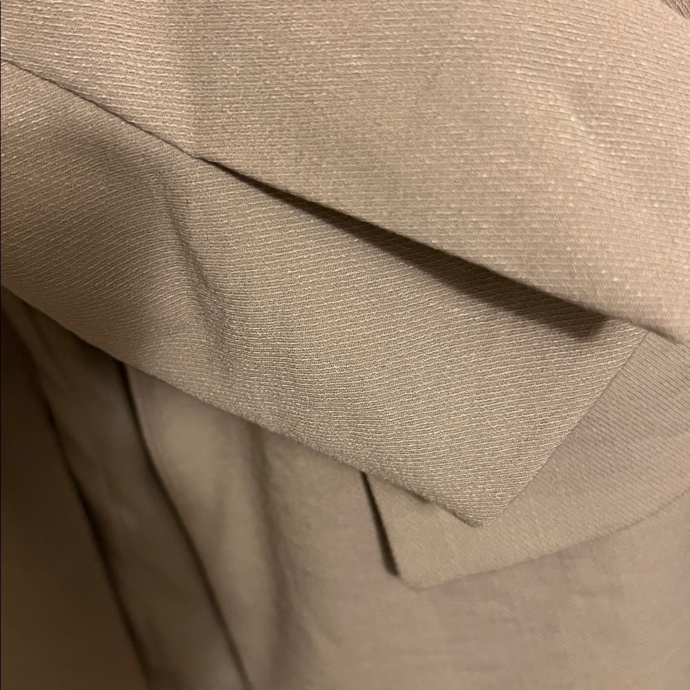 BCBG Oversized Blush/Taupe Blazer - Picture 5 of 9